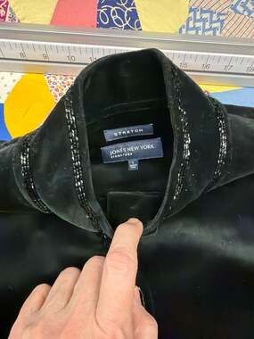 Jones New York Signature Black Velvet Stretch Beaded Collar button-Up Jacket Siz
